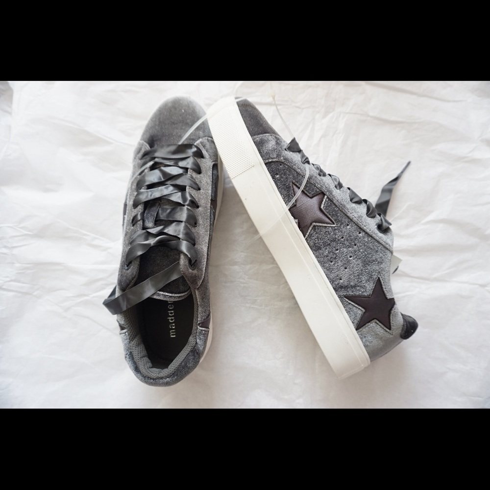 Last 1 💘❤️ MADDEN GIRL VELVET SNEAKER 8 - Picture 6 of 6